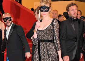 Comment poser à Cannes ? La leçon des people !