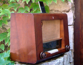 radio-vintage-dock-ipod