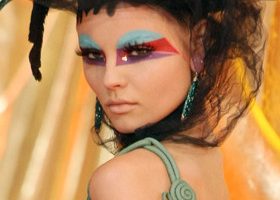 Beauté - Make-up technicolor !