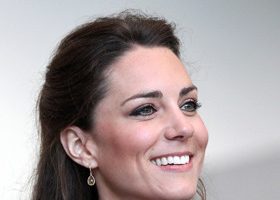 Kate Middleton aurait dessiné sa robe de mariée ! - %%sitename%%