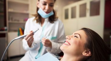 Des soins dentaires réguliers chez le dentiste : une nécessité ? - %%sitename%%
