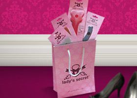 Lady's Secret  - Les accessoires secrets à glisser au pied de votre sapin !