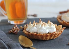 Recette remixée : tartelettes meringuées au potiron et noix de pécan caramélisées - %%sitename%%