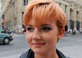 Street Beauty : on a repéré la coiffure de Julia !