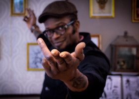 Tattoo session : Tété, "La bande son de ta vie" - %%sitename%%