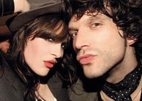 Tandem sur le même thème : vestiaire mixte