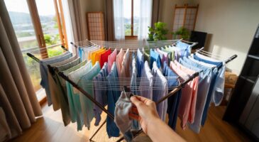 Ce geste japonais pour sécher son linge plus vite: voici la technique de l'arc-en-ciel qui fait gagner 30 minutes à la maison