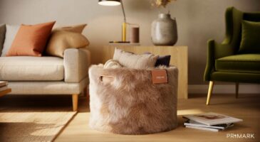 Voici le panier en fausse fourrure PRIMARK à 15 €: ce détail cosy qui remet vos plaids en ordre et change l’allure du salon en 2025