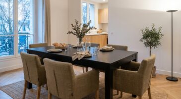 Salle à manger fatiguée ? cette offre But à -50 % pour une table et 4 chaises à 199 € ne va pas durer longtemps