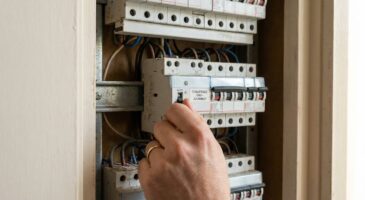 Facture d'électricité : ce petit boîtier à moins de 20 € peut faire baisser la note de votre chauffe-eau jusqu'à 30 %